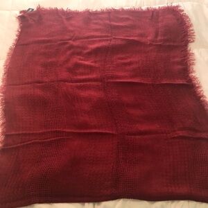 NWT Steve Madden burgundy scarf